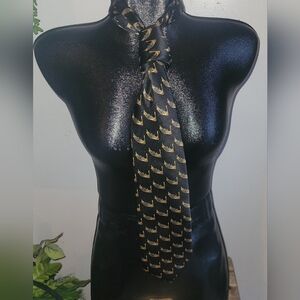 100% pure silk tie blue/boat design